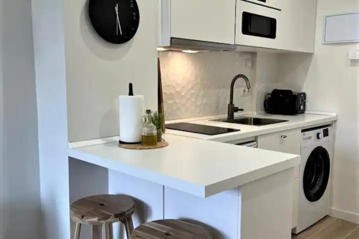 New Confort Benalmádena Exteriör bild