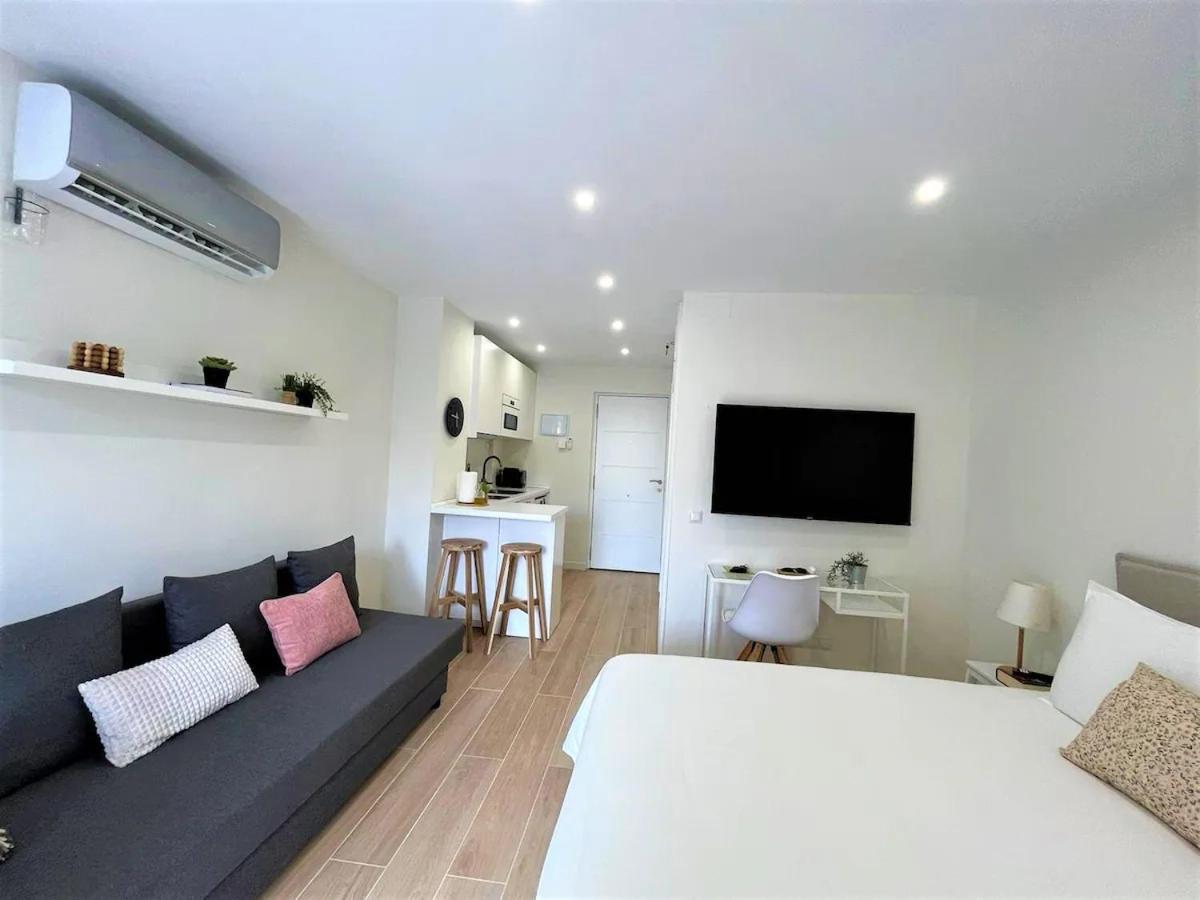 New Confort Benalmádena Exteriör bild